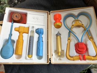 Vintage 1977 Fisher Price Medical Kit Doctor Nurse Toys Complete Set 936