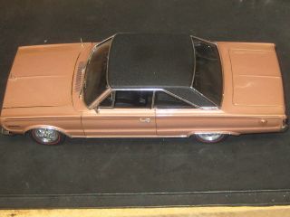 Highway 61 / Die - Cast Promotions - 1967 Plymouth Belvedere 1/18