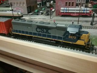 Csx Sd45 - 2 Locomotive 8972 Dcc Ready Ho - Athearn Genesis Athg67132