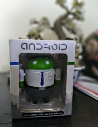 Android Mini Collectible Special Edition " Mobley ".  Rare