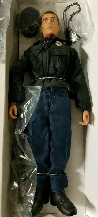 Real Heroes Top Cop & Accessories Ertl Collectibles 17133 First Issue Police