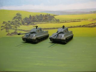 Roco Minitanks: German Wwii King Tiger Tanks (2).  1:87.