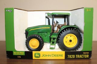 1/16 John Deere 7820 Tractor With Front End Weights