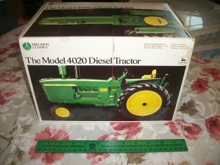 Ertl Precision Classics John Deere Model 4020 Diesel Tractor 3 1:16