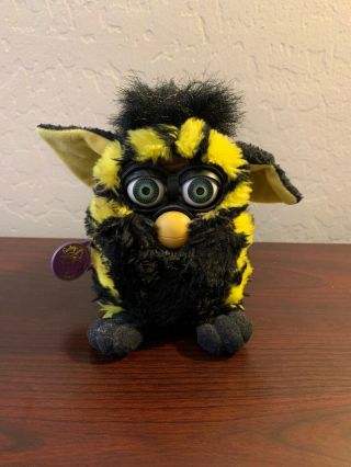 Furby Black And Yellow Bumble Bee 1999 70 - 800 Doesn 