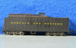 Rivarossi HO 2 - 8 - 8 - 2 Norfolk & Western Locomotive & Tender - 7
