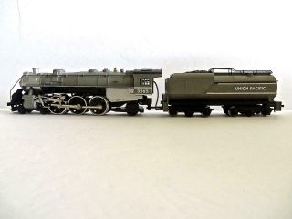 HO Mantua Boxed Union Pacific UP 4 - 6 - 2 Steam Loco with Vanderbilt Tender No Res 2
