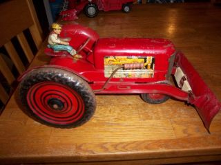 Marx Pressed Steel Large Toy Tractor With Tin Man And Loader Is 14 " In Length