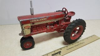 Toy Ertl or Eska Farmall 560 row crop tractor with a fast hitch 4 2