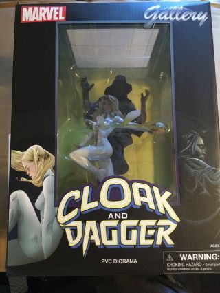 Brand Diamond Select Marvel Gallery Cloak And Dagger Figure