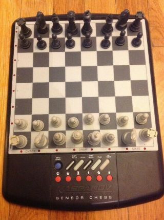 Saitek Kasparov (Model 165H) Electronic Sensor Computer Chess Board - Complete 2
