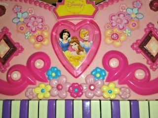 Disney Princess Princesses Pretty Pink Piano Cinderella Belle Snow White Lights 2