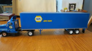 1/32 Semi Tractor Trailer - Napa Auto Parts -