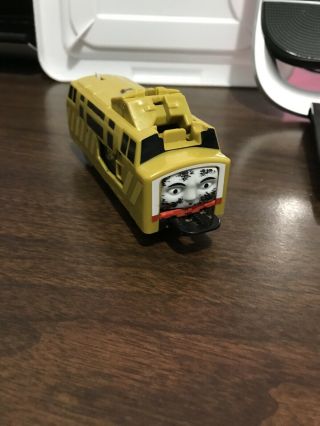 Thomas And Friends Trackmaster Motorized Train Crash & Repair Diesel 10