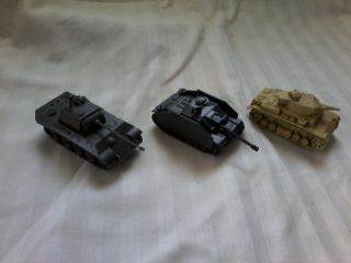 Roco Minitanks 1/87 Wwii 3 German Tanks1 Panther 2 Panzer Tanks