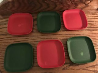 Vintage Tupperware Kids Toy Dishes Christmas Colored Plates Set Of Six Red / Gr