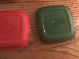 Vintage Tupperware Kids Toy Dishes Christmas Colored Plates Set Of Six Red / Gr 2