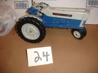 1/12 Ford 6000 Toy Tractor