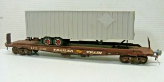 Quality Craft TOFC Flat Car With 35 ' Drop Floor Trailer By Dinky Toys 2