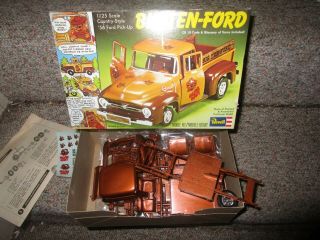 Vintage Big Ten Ford Country Style 56 Ford Pick Up Truck Model Kit