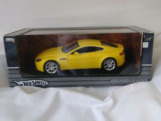 Hot Wheels 1:18 Aston Martin V8 Vantage yellow diecast model car 2