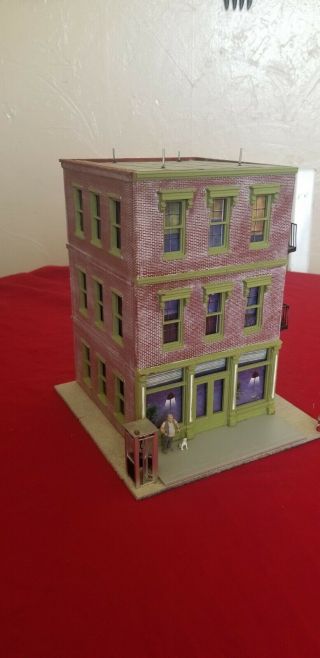 Ameri Town O Scale Building 3 Story Apartment Building