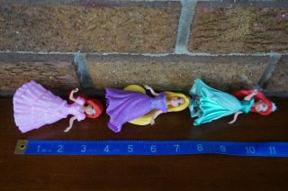FIGURE Disney Princess Rapunzel Ariel Magic Clip Doll Dresses Polly Pocket Toys 3