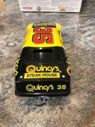 1995 Action 1/24 Alan Kulwicki Quincy ' s Steakhouse Ford 35 Bank 4