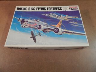 1/72 Minicraft Hasegawa B - 17g Flying Fortress & Pictures