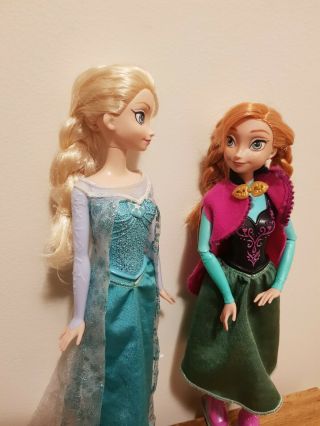 Disney Frozen Princess ELsa And Ana Mattel Dolls and dresses 3