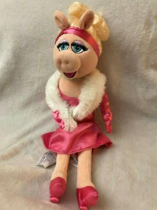 Authentic Disney Store Miss Piggy 19 " The Muppets Movie Plush Doll Stuffed Toy