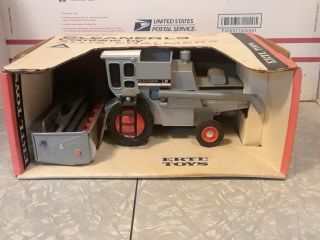 Allis Chalmers Gleaner L3 Combine In The Box 1/32 Scale
