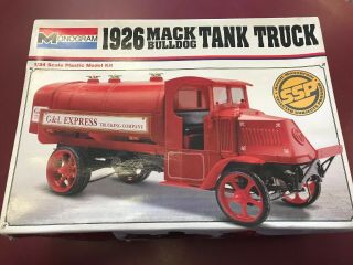 Monogram 1926 Mack Bulldog Tank Truck 1/24 Model 85 - 7539