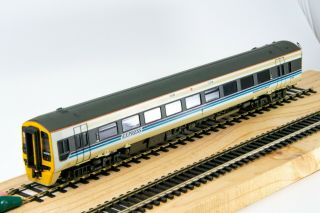 Bachmann 158 Two - Car Set Regional Railways/express Scalefour S4 Branch - Line