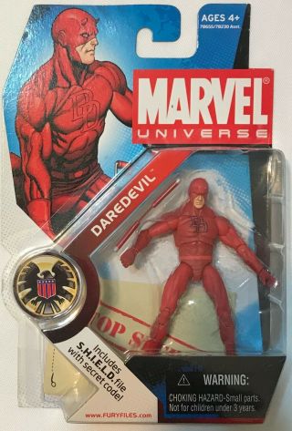 Hasbro Marvel Universe 2008 Series 1 008 Daredevil 3.  75 " Figure Red Variant
