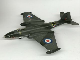 English Electric Canberra B (i) 8,  1/72,  Built & Finished For Display,  Fine.  Xm277