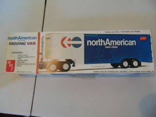 Vintage Amt Detailed 1/25 North American Van Lines Moving Van Ys6010