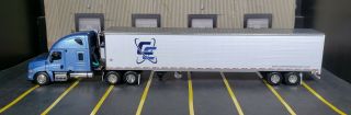 Dcp 1/64 Diecast Promotions 32375 Continental Express Fr8tliner Cascadia Reefer