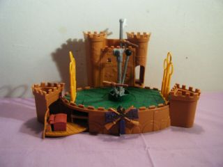 2002 Waner Bros Harry Potter Quidditch Playset Flying Brooms Harry Polly Pockets