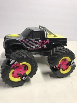 Kenner The Claw 1991 Vintage Motorized Monster Truck 4x4 Black Chevy R