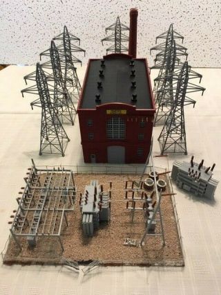 Walthers Northern Light & Power Powerhouse