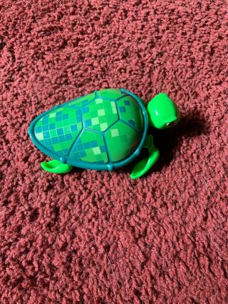 little live pets turtle COMES WITH BATTERIES 2
