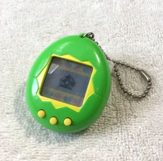 Bandai Virtual Pet Tamagotchi Green Yellow 1997 English TMGC TRACKING 2