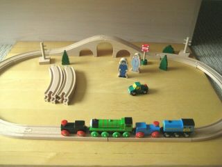 Wooden Train Tracks & Train Set