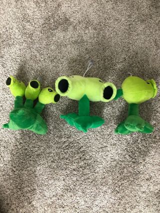Plants Vs Zombies Soft Plush Peashooter Pac Ships In Week Or Less 5 - 7”