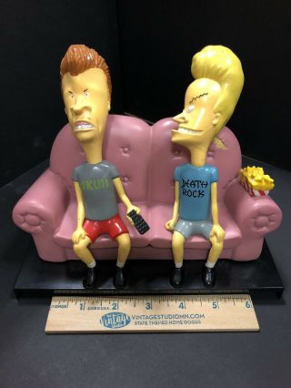 Beavis And Butthead Tv Talking Figures 1996 Mtv Couch Butt - Head Mike Judge