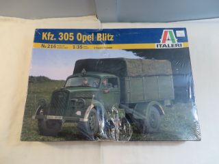 Italeri 1:35 Kfz.  301 Opel Blitz Model Kit 216