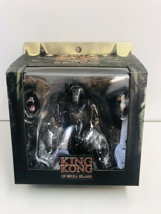 Mezco Toyz King Kong - King Kong Of Skull Island 7 - Inch Action Figure