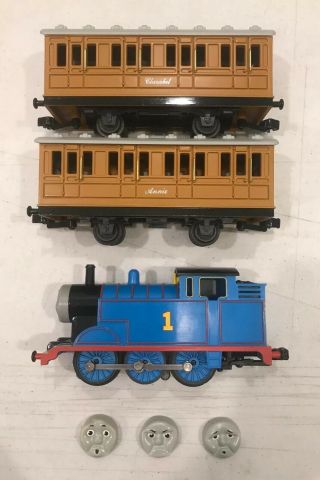 Lionel O Scale Thomas The Tank Engine With 2 Cars Annie Clarabel Thomas Faces