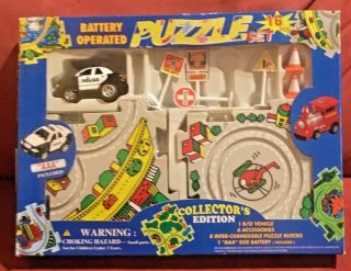 Battery Operated 16 Piece Puzzle Police - Set Collectors Edition